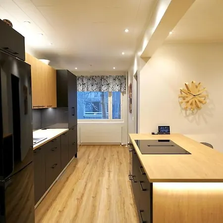 Stylish 2 Bedroom With Stunning River View Rovaniemi