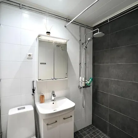 Stylish 2 Bedroom With Stunning River View Rovaniemi